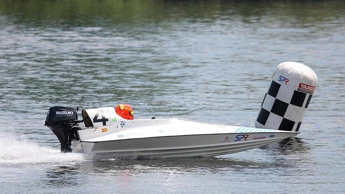 Un piloto de motonáutica.