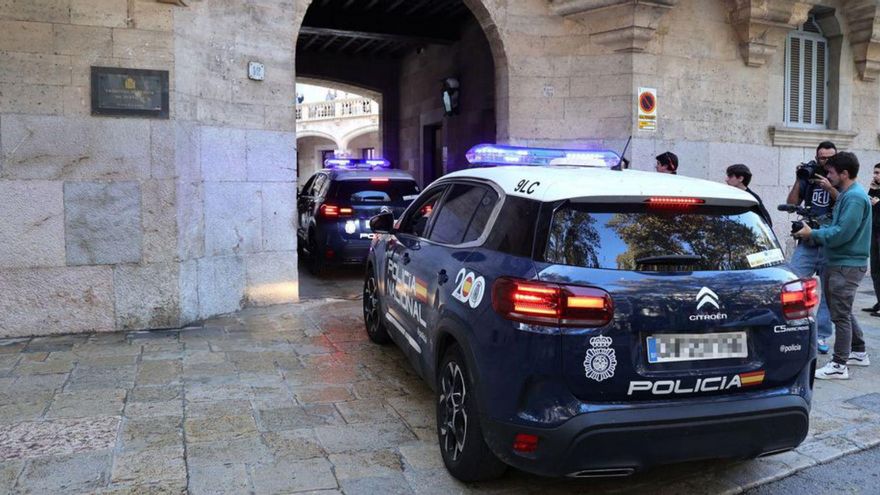 A juicio un empleado por quedarse con 17.000 euros del alquiler de una villa en Ibiza