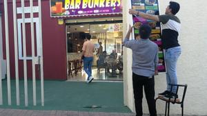 El bar Búnkers, en el Carmel, tras abrir por primera vez esta tarde.