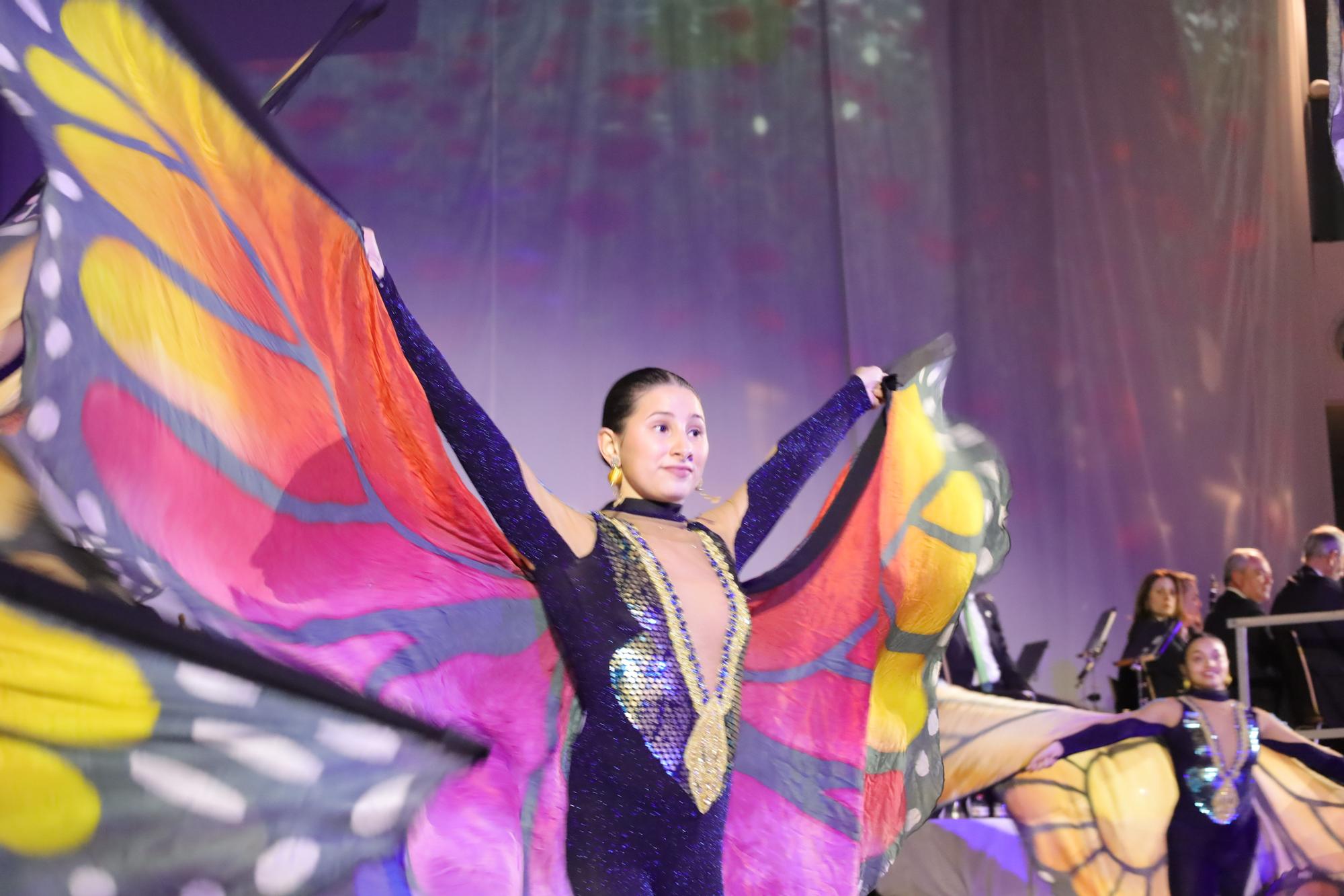 Galania a la reina infantil de las fiestas de la Magdalena