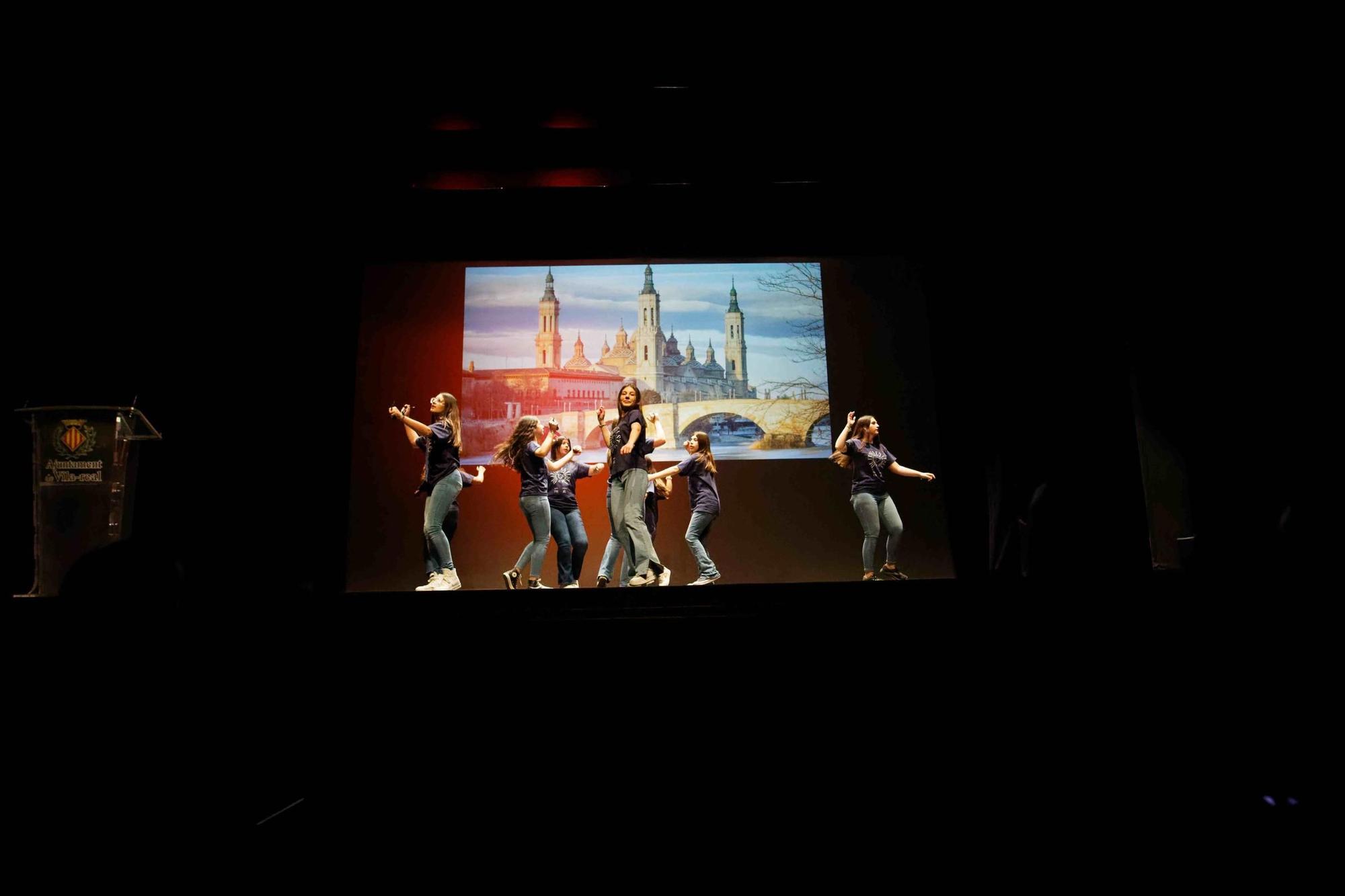 Las purisimeras dan vida al festival misionero en el Auditori Municipal Músic Rafael Beltrán Moner de Vila-real