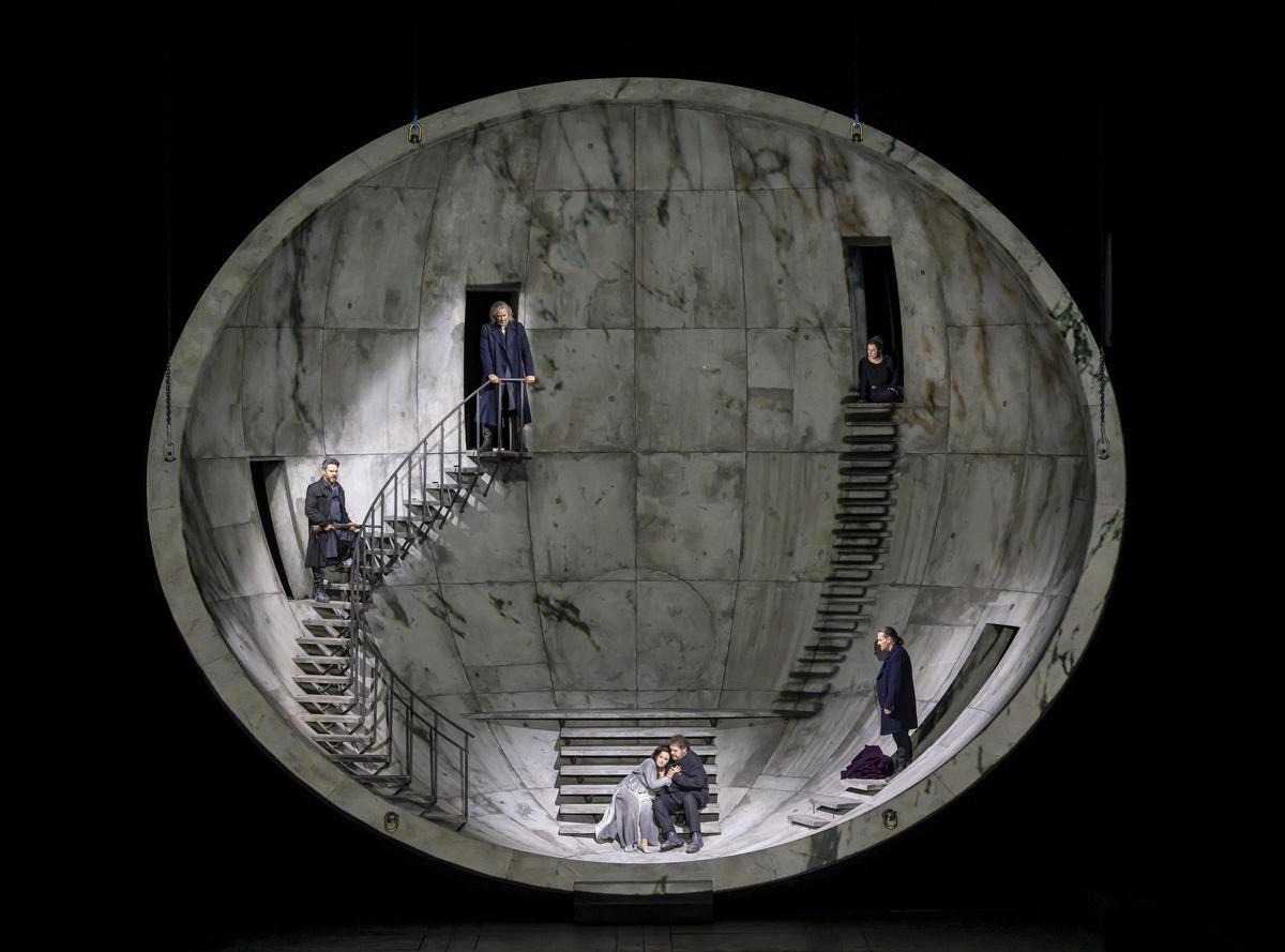 TRISTAN UND ISOLDE - Richard Wagner Palau de les Arts Fotografía: Miguel Lorenzo-Mikel Ponce