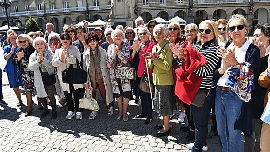 Las manifestantes, en la plaza de María Pita.