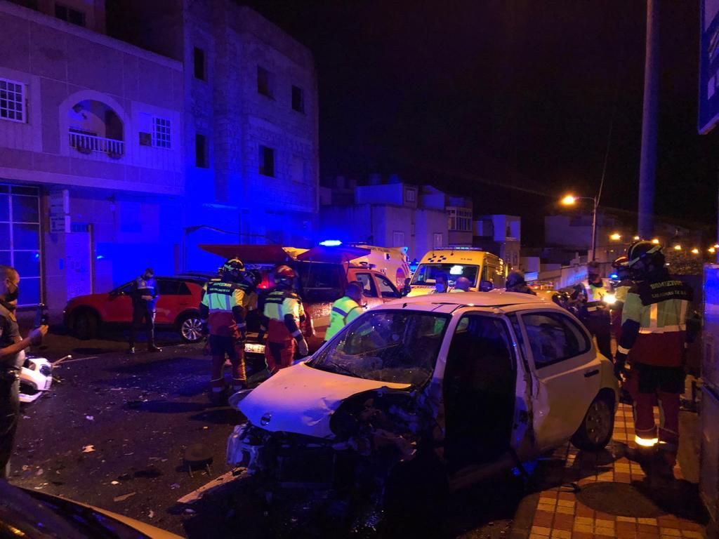 Colisión frontal en Las Palmas de Gran Canaria