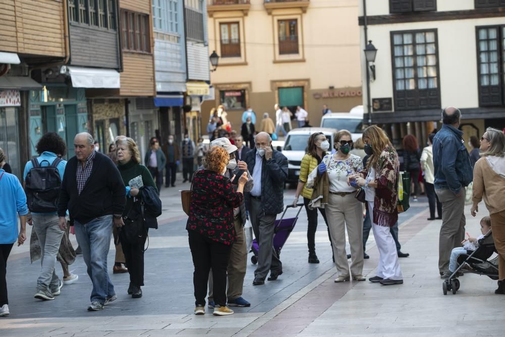 Así estaba Oviedo hoy durante el horario reservado para los mayores de 70 años y dependientes.