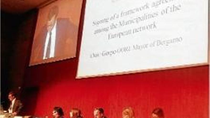 Girona signa un conveni europeu d&#039;intercanvi  d&#039;idees i regeneració urbana