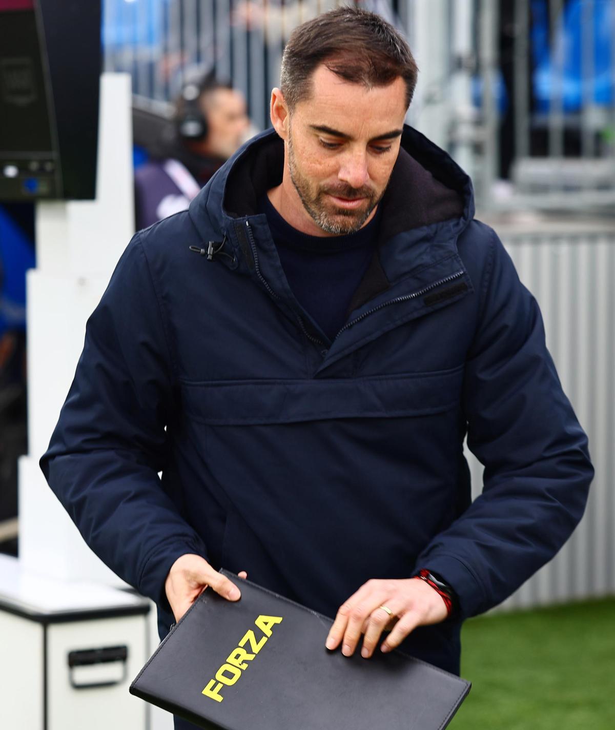 Rubén Sellés, antes de empezar el partido ante el Burgos.