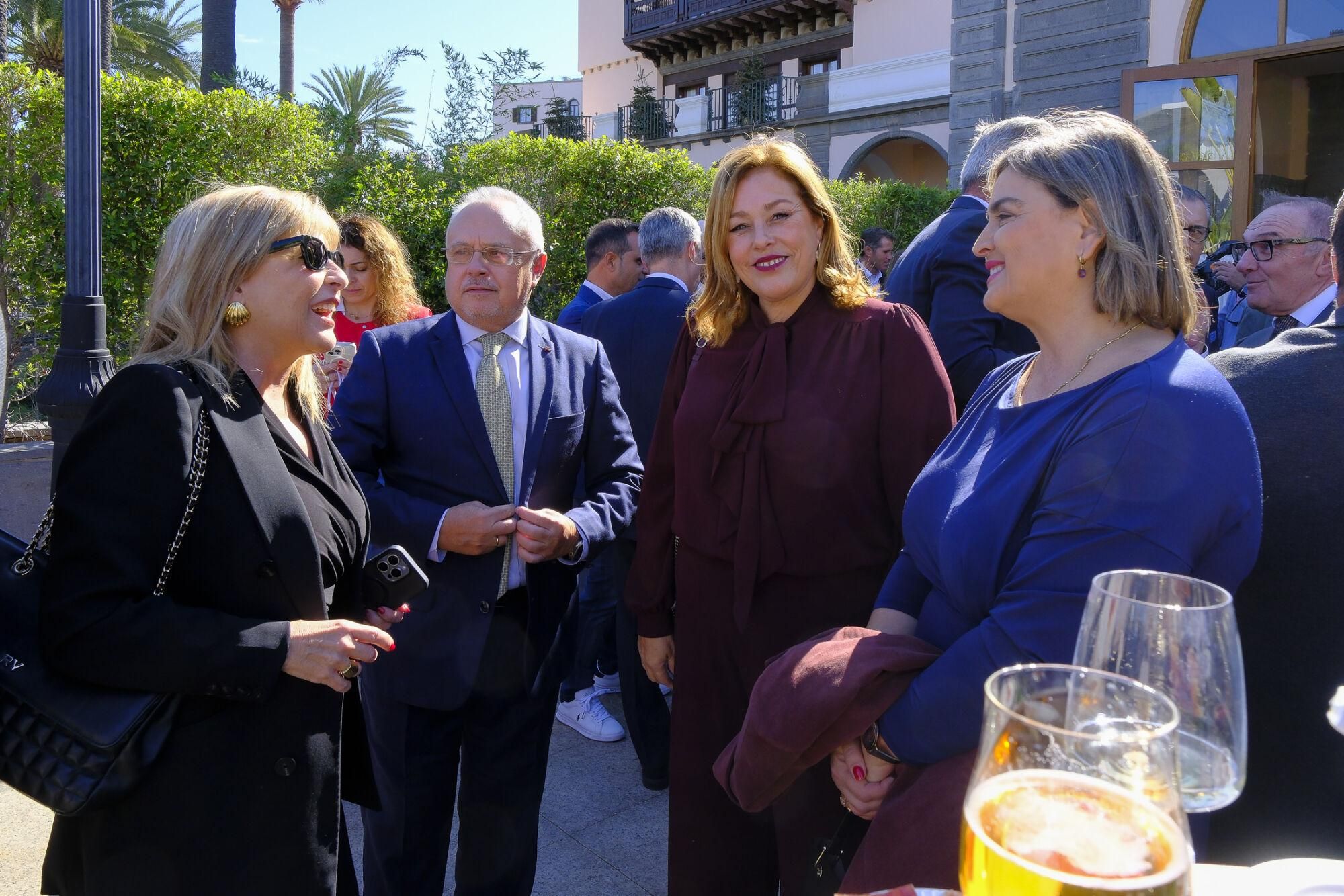 Comida navideña de la Confederación Canaria de Empresarios (CCE) en Las Palmas de Gran Canaria