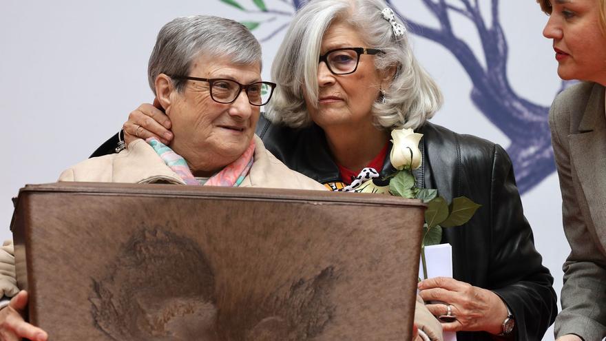 Acto de entrega a las familias de los restos de 17 represaliados de la guerra civil en Magallón