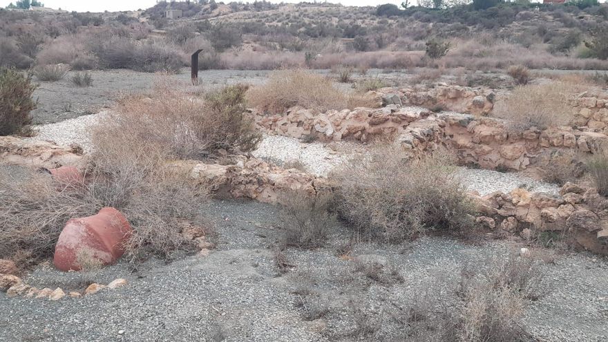Denuncian el abandono de uno de los yacimientos arqueológicos de Lorca