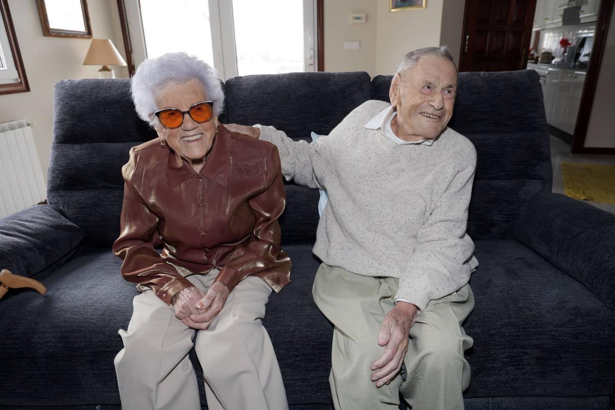 Paco y Carmen, el matrimonio centenario de Nigrán que murió en unos días Paco y Carmen, el matrimonio centenario de Nigrán que murió en unos días