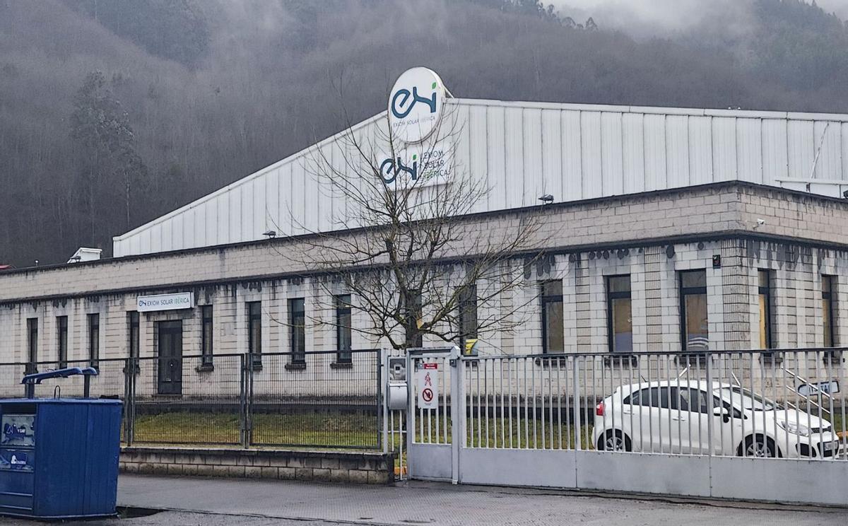 La antigua planta de Vesuvius en Riaño, que ahora será la factoría de paneles solares de Exiom. | A. Velasco