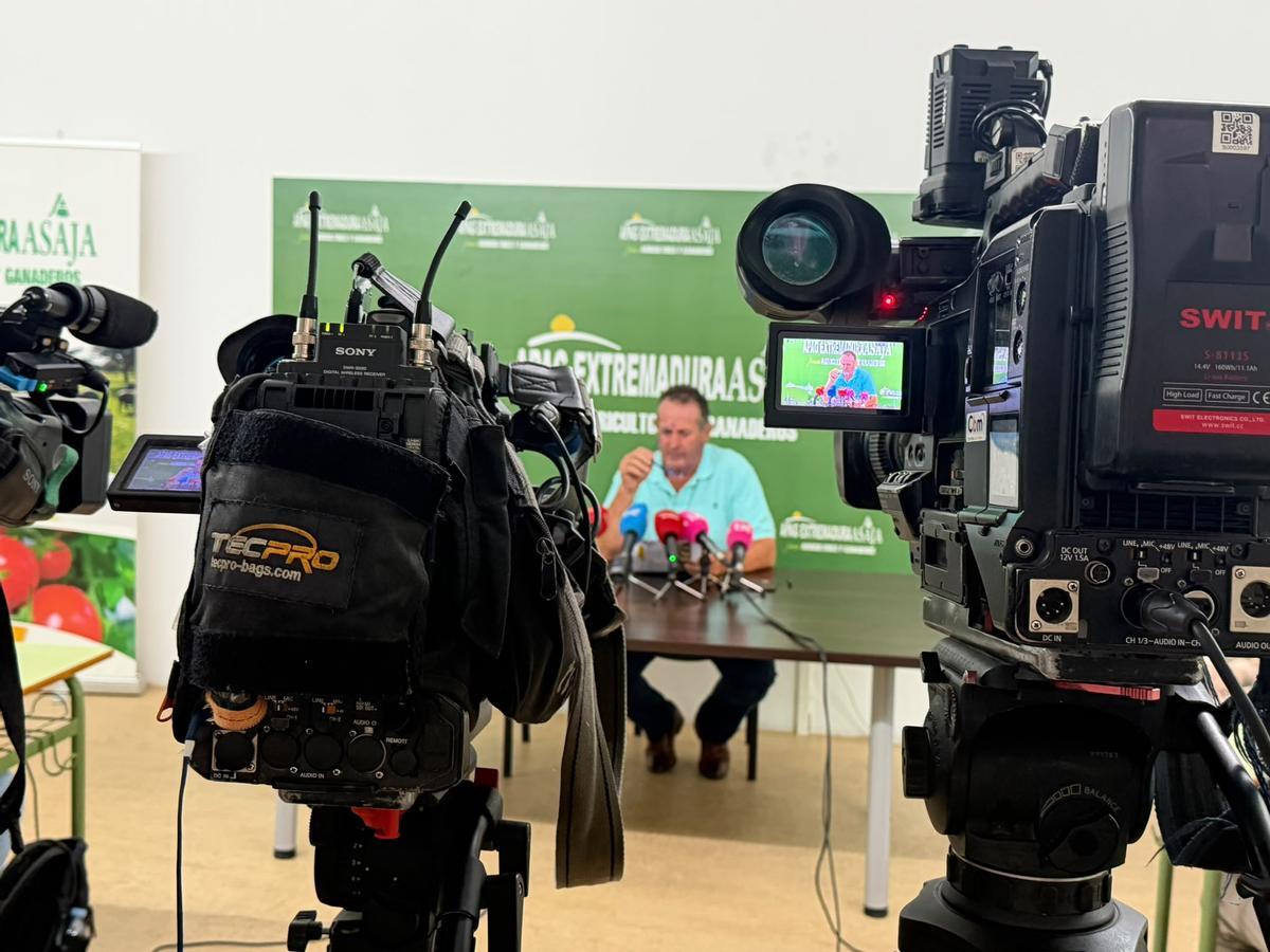 Juan Metidieri, en la rueda de prensa de esta mañana.