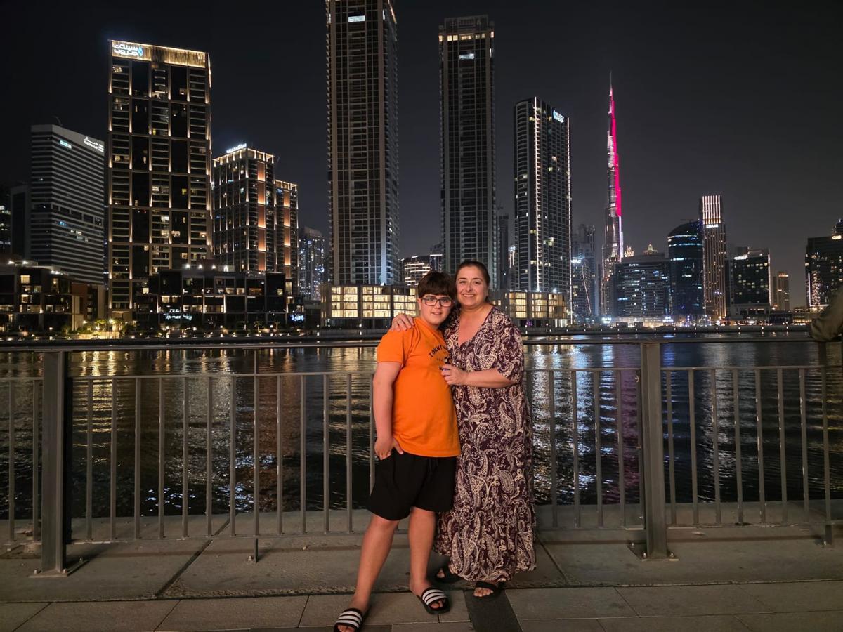 Yolanda Altafaj y su hijo Carlos Gómez, han sido ubicados en un hotel del centro de la ciudad.