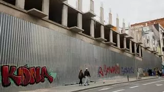 Barcelona adjudicará de nuevo las obras de los pisos públicos en la vieja Quirón, paradas desde hace un año