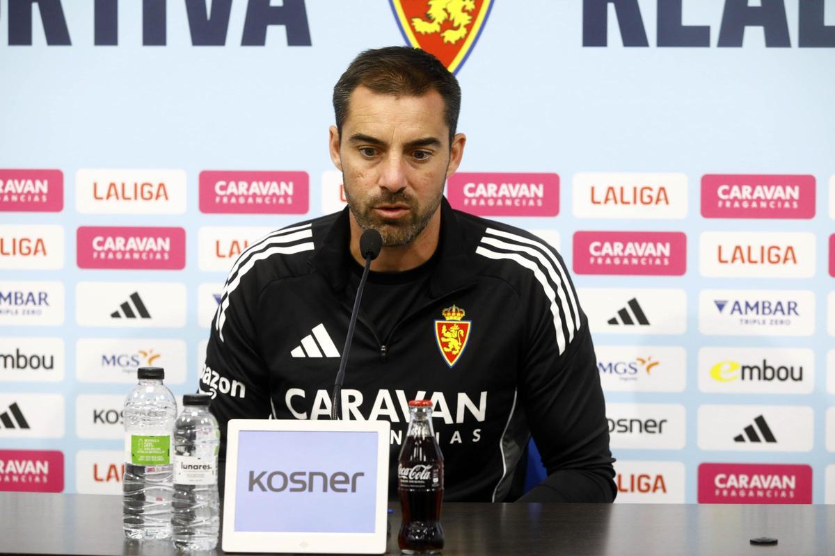 El entrenador del Real Zaragoza, Rubén Sellés, en rueda de prensa.