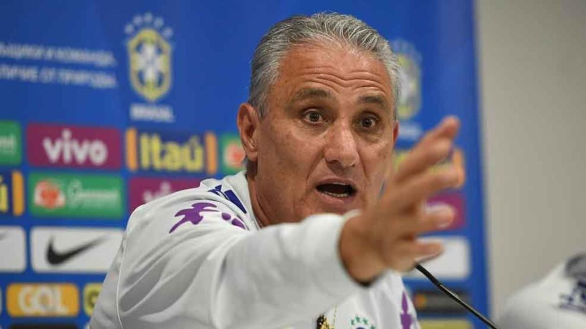 Tite cargó contra el arbitraje tras empatar con Suiza