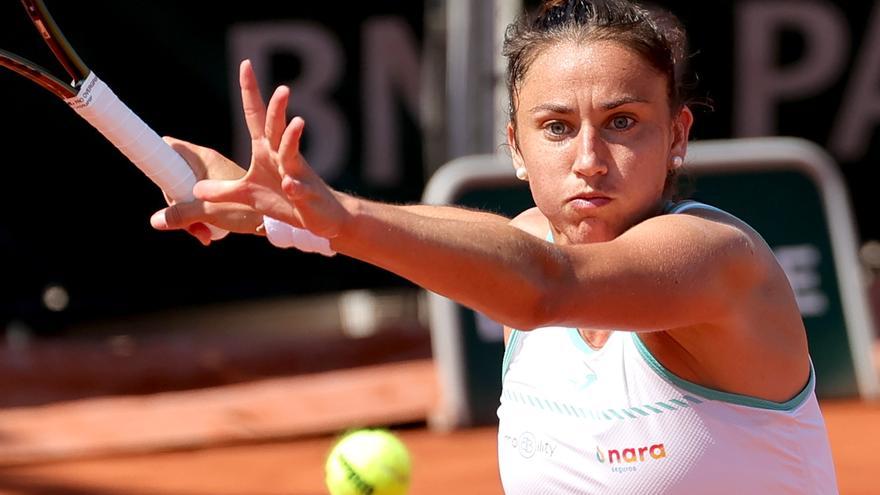 La castellonense Sara Sorribes pasa a octavos de Roland Garros por la retirada de Rybakina