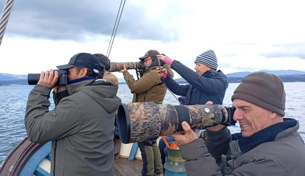 Juan Diéguez y otros tripulantes del «Chasula». |  FdV