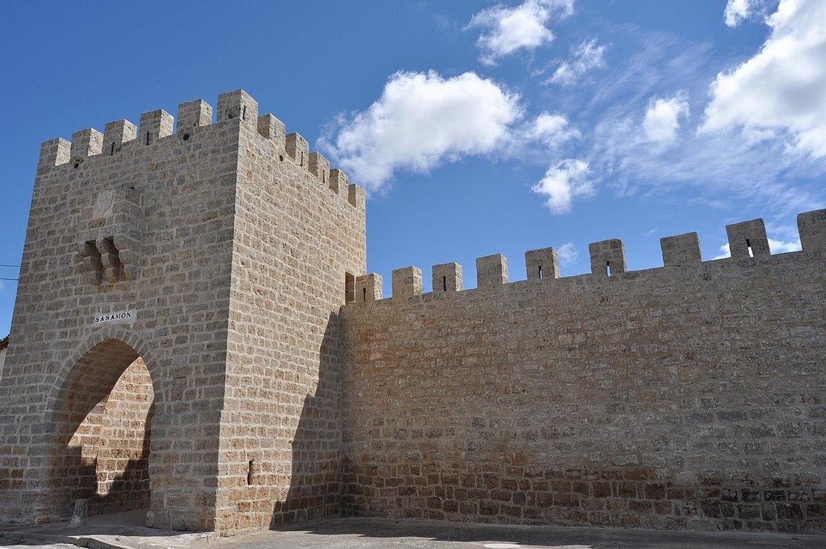 Murallas de Sasamón; Sasamón y Olmillos de Sasamón: los dos pueblos burgaleses