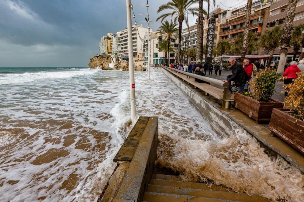 La subida del nivel del mar haya hecho desaparecer el arenal de Levante