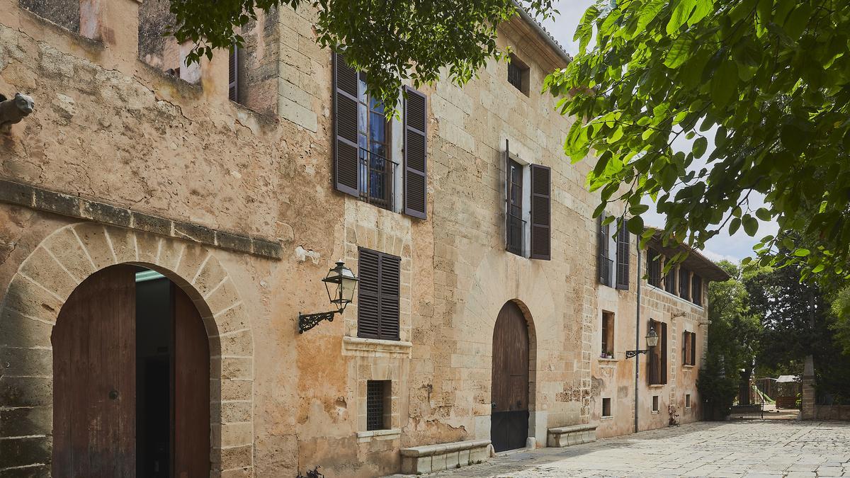 La Escola Sofia se encuentra ubicada en la finca histórica Son Rossinyol, en Palma.