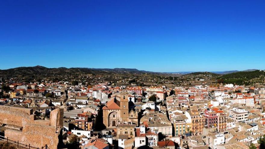 Panorámica del municipio de Ayora.