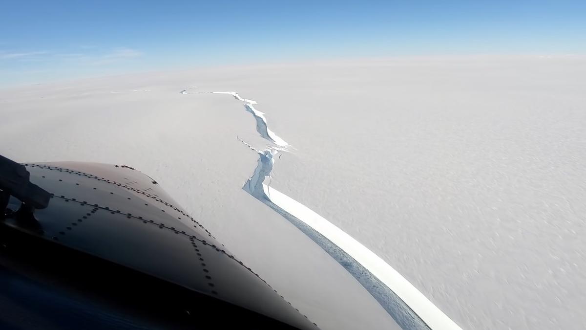 Un iceberg del tamaño del área metropolitana de Londres se desprende en la Antártida