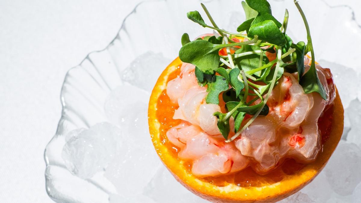 El tartar de gamba roja con 'kumquat' del Menú Solar del restaurante Neo Bistro.