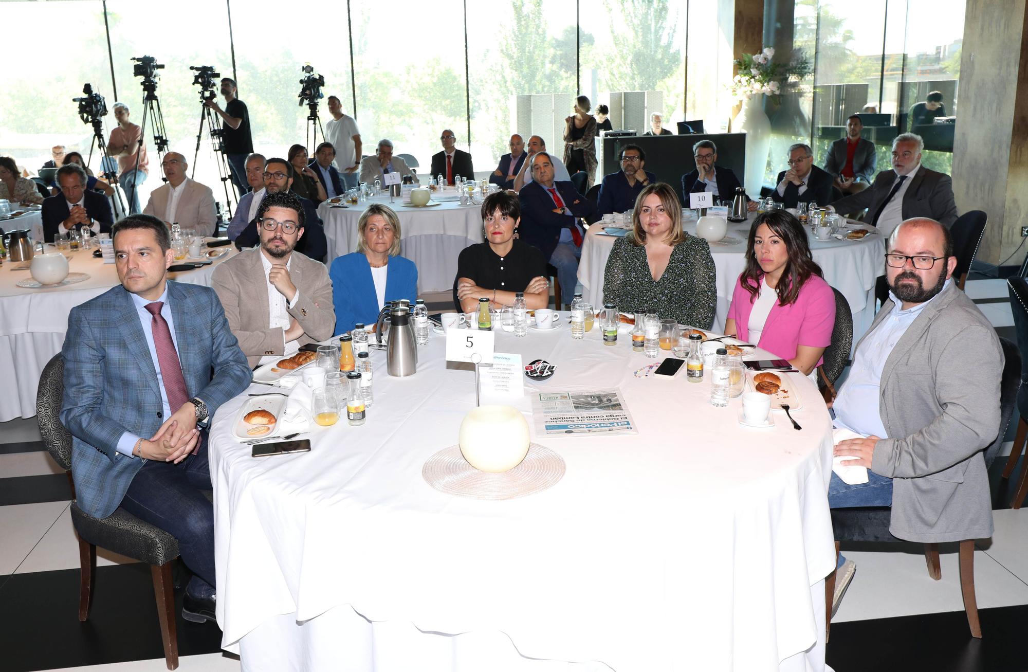 GALERÍA | Desayuno-coloquio con Javier Lambán, organizado por EL PERIÓDICO DE ARAGÓN