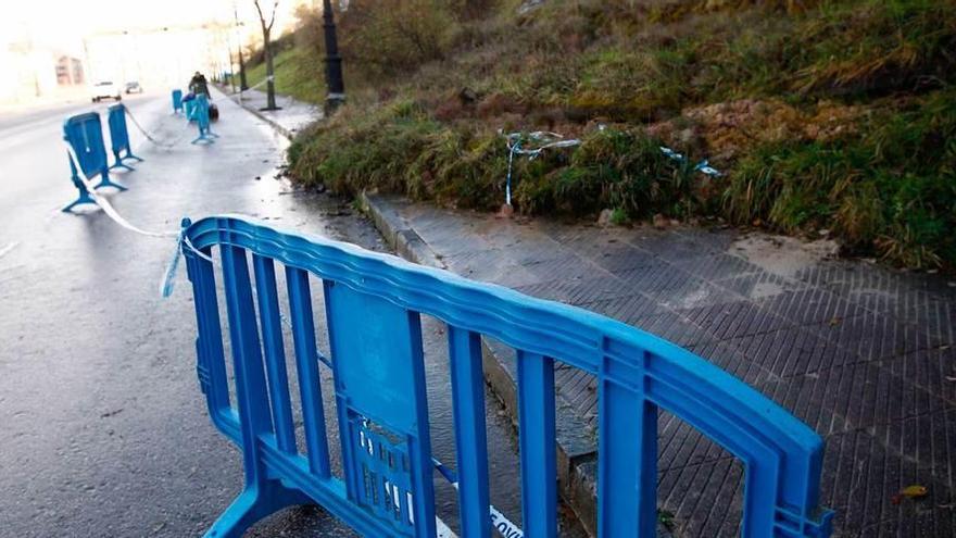 Estado actual del argayo de la calle Ricardo Vázquez Prada, cerca del Tartiere.