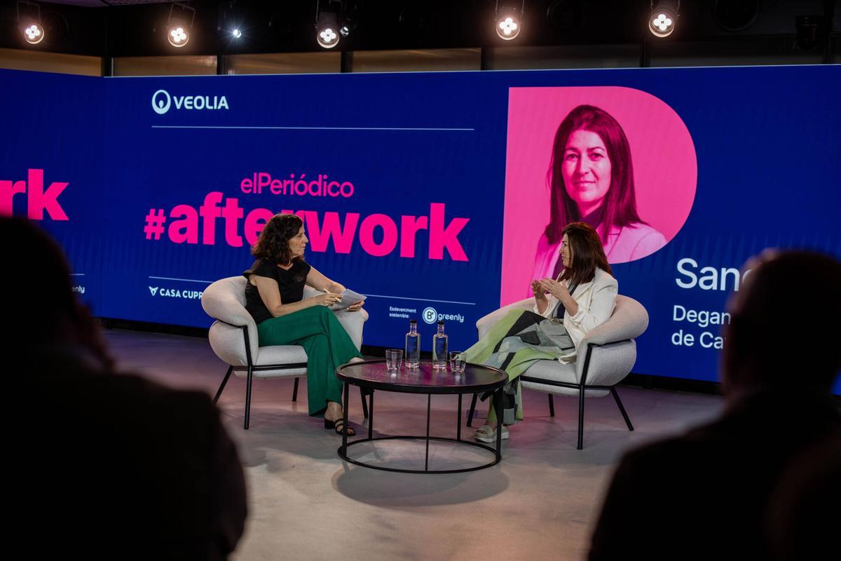 Gemma Martínez, directora de El Periódico y Sandra Bestraten, decana del Col·legi d'Arquitectes de Catalunya, en el afterwork de El Periódico.