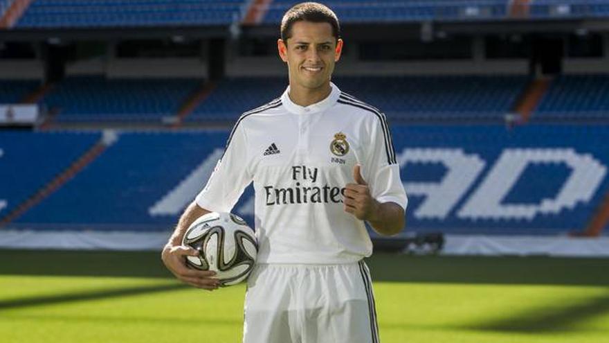 Chicharito ya viste de blanco en el Bernabéu