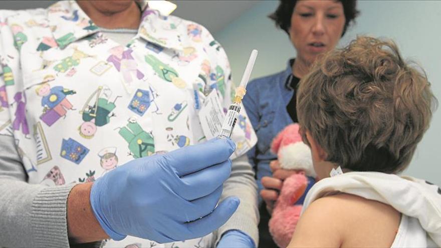 Sin vacunas contra la meningitis B en Castellón a pesar de la promesa