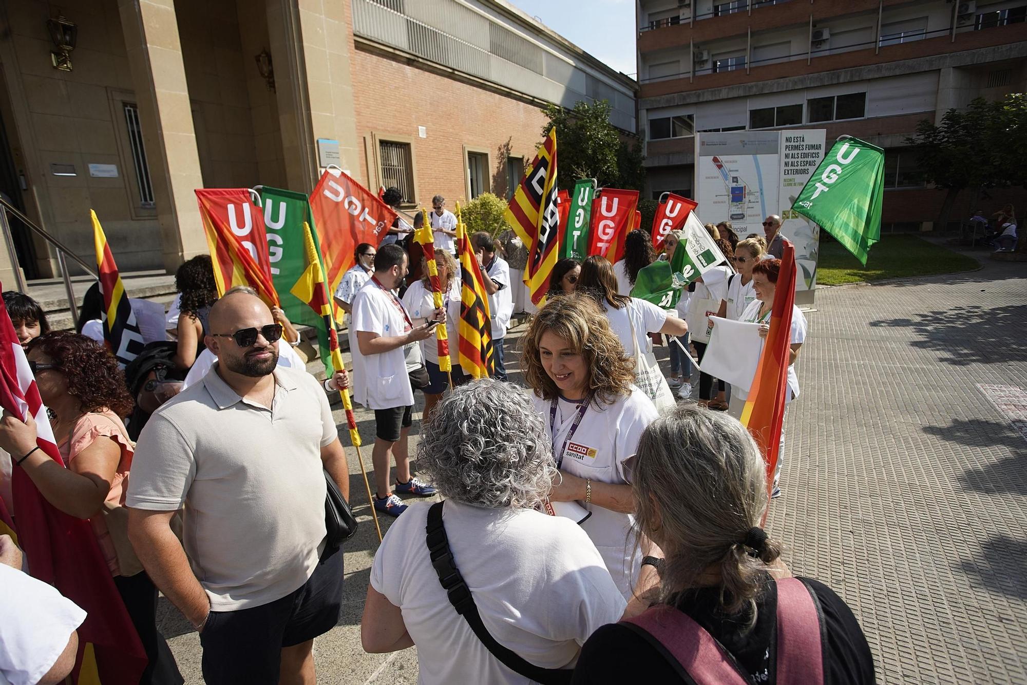 Les fotos de la protesta dels sanitaris gironins per tenir millores laborals