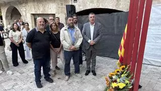 El Pla de l’Estany commemora la vigília de la Diada amb la tradicional ofrena floral a Banyoles