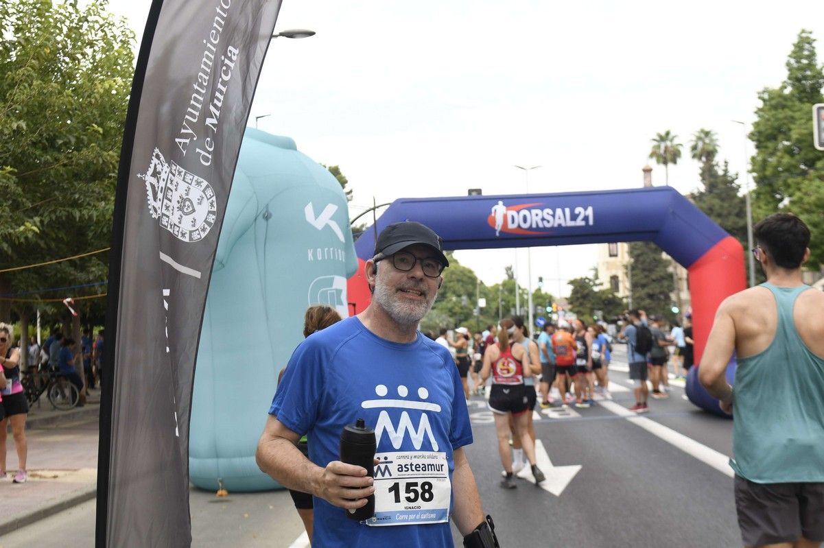 La carrera y marcha Solidaria Asteamur, en imágenes