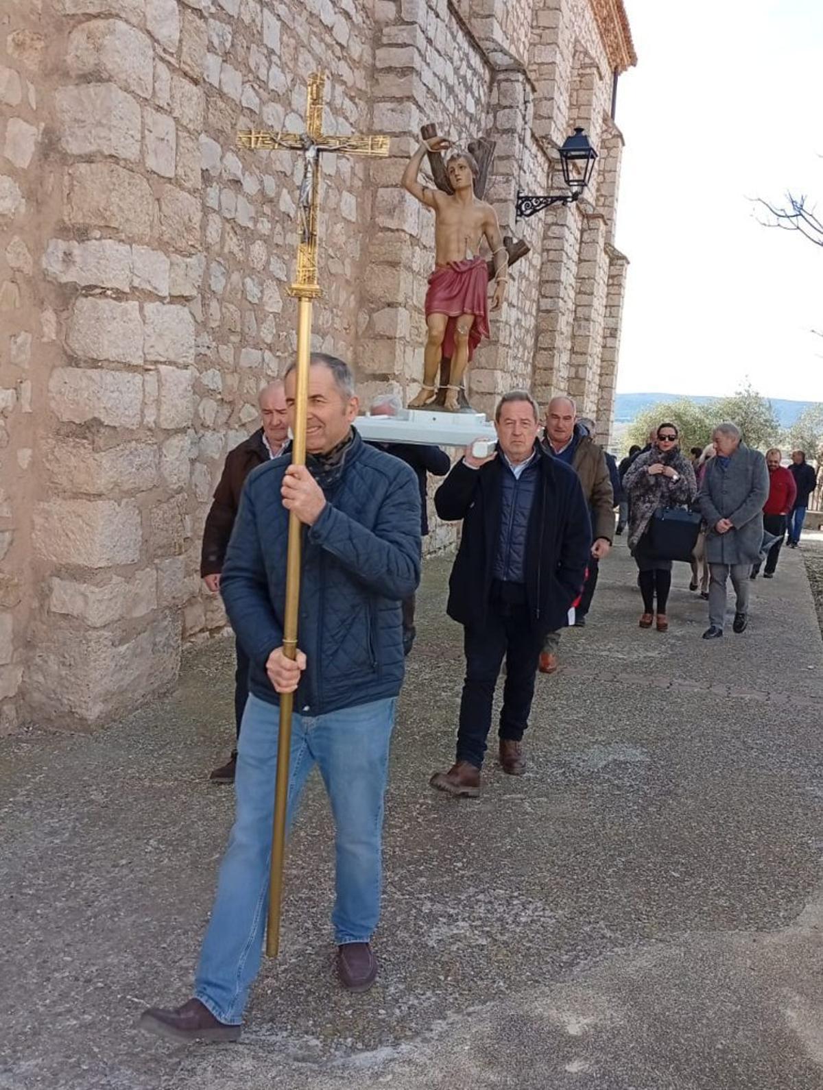 Procesión por las calles de la localidad.