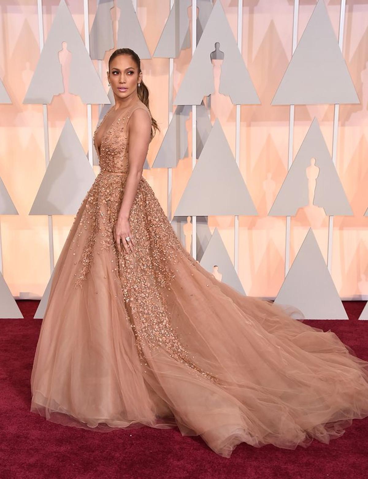 Jennifer Lopez, Oscar 2015 con vestido de Elie Saab