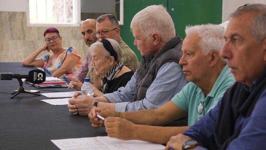 Más de 40 asociaciones vecinales exigen mejoras en Las Palmas de Gran Canaria: &quot;Estamos hartos de mendigar soluciones para nuestros barrios&quot;