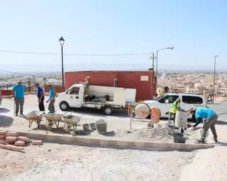 El barrio de San Pedro de Lorca amplía su accesibilidad y aparcamiento