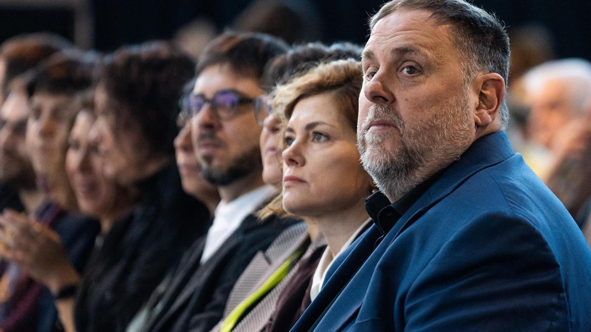 El líder de ERC, Oriol Junqueras, y la secretaria general, Elisenda Alamany, en el congreso de ERC.