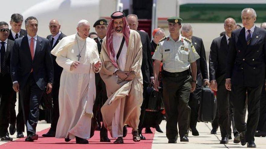 El Papa aterriza en Ammán, primera escala de su peregrinación a Tierra Santa