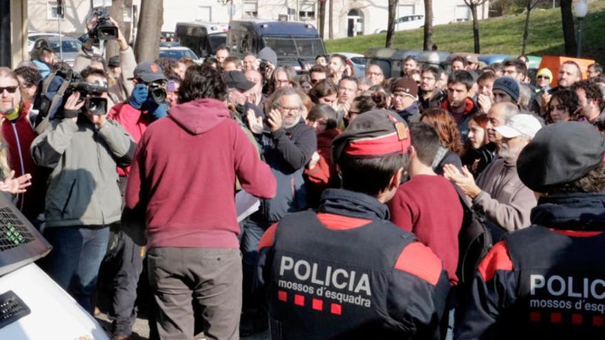 PDeCAT, ERC i la Crida-CUP abandonen una comissió de la Paeria en solidaritat amb els detinguts a Girona