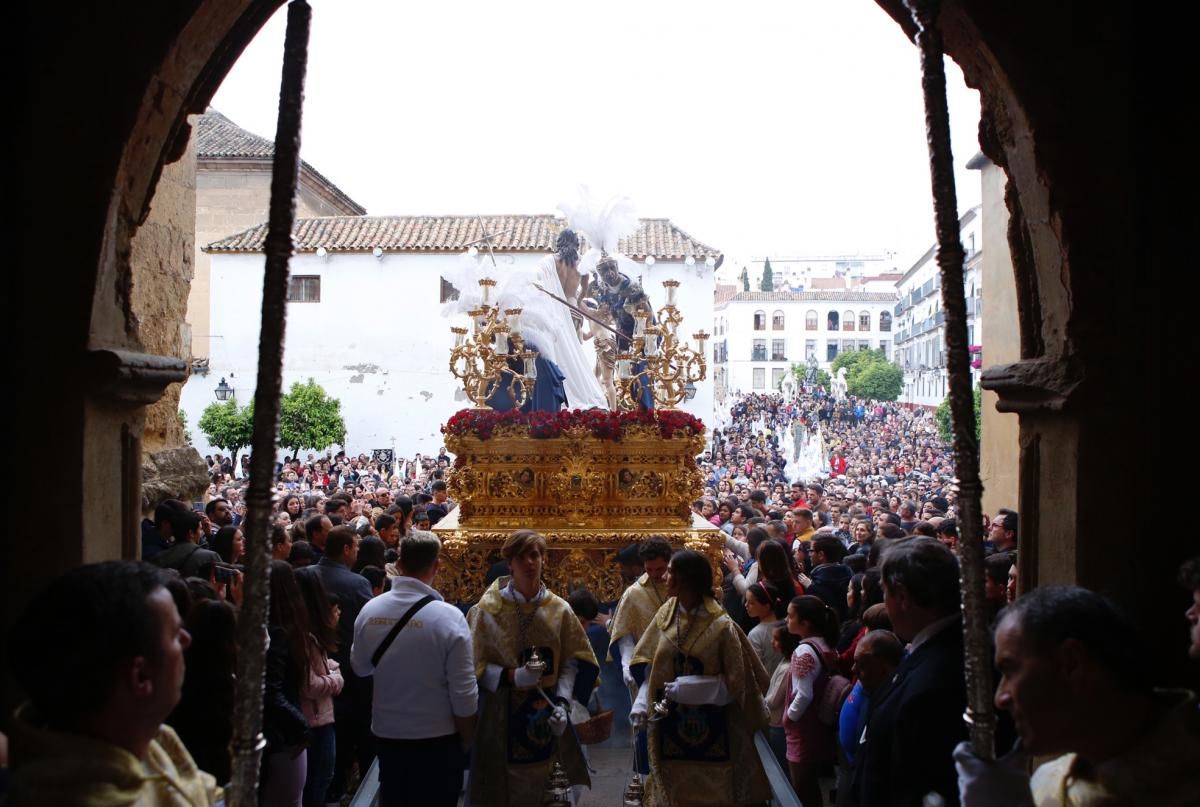 El Resucitado y la Virgen de la Alegría cierran la Semana Santa cordobesa