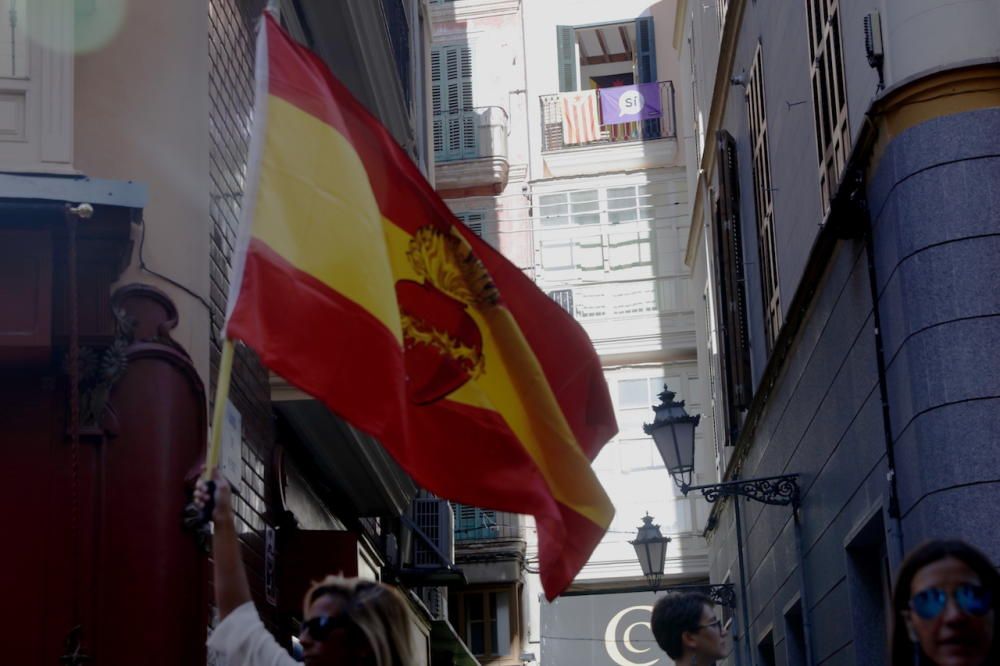 Más de 300 personas se manifiestan en Palma en el día de la Hispanidad