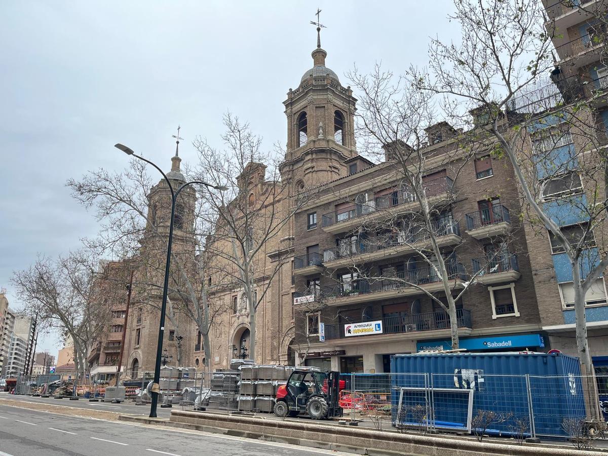 Iglesia de Santiago el Mayor, en la avenida de Cesaraugusto (Zaragoza)