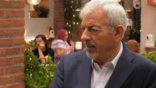 Asusta a su cita en 'First Dates' con su familia de Murcia: "Te saca el cuchillo"
