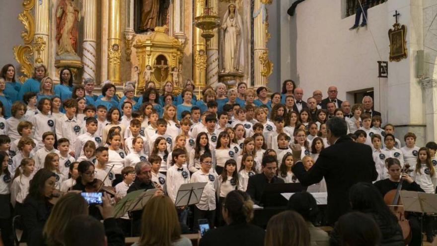 Los coros de L’Urgell y Sant Josep estrenan esta tarde el poema ‘Nadal’