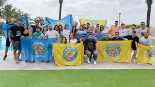 Pantalla gigante y fiesta con DJ en l'Olleria para ver a sus concursantes en el Grand Prix